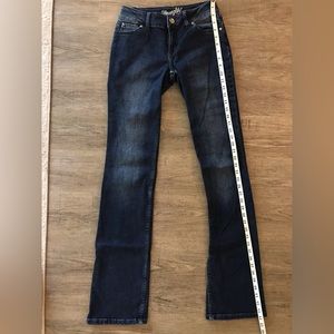 Wrangler boot cut jeans, size 1/2 X 36, in excellent condition.